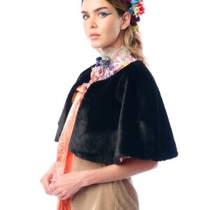 Elegant Black Faux Fur Capelet
